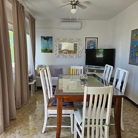 Apartment Zdenka Dinjiska Екстер'єр фото